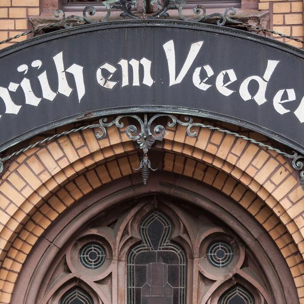Dä längste Desch vun Kölle FRÜH Em Veedel Dä längste Desch vun Kölle FRÜH Em Veedel