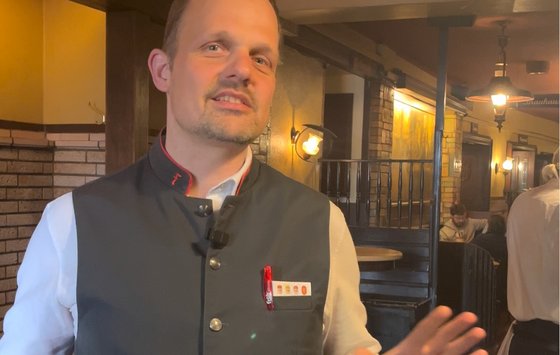 Bild Chef vum Deens ...